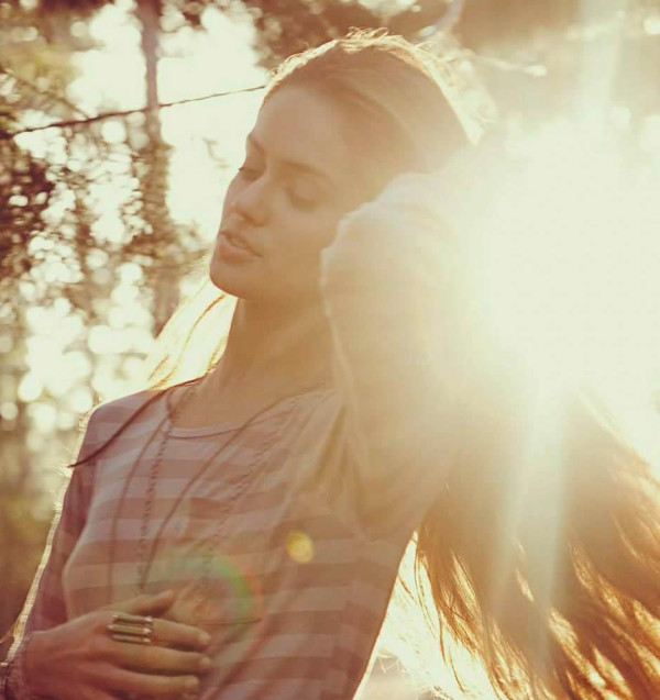 How to Protect YOur Hair From Sun Damage
