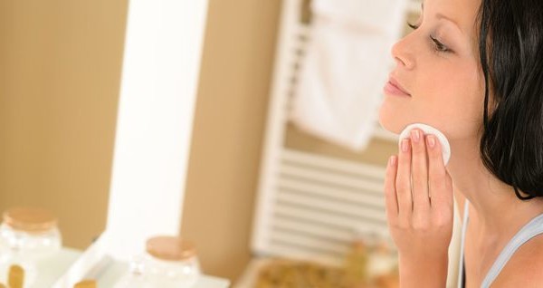 How to Remove Makeup