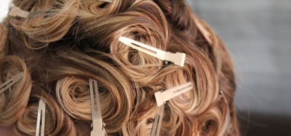 How to Pin Curl Hair